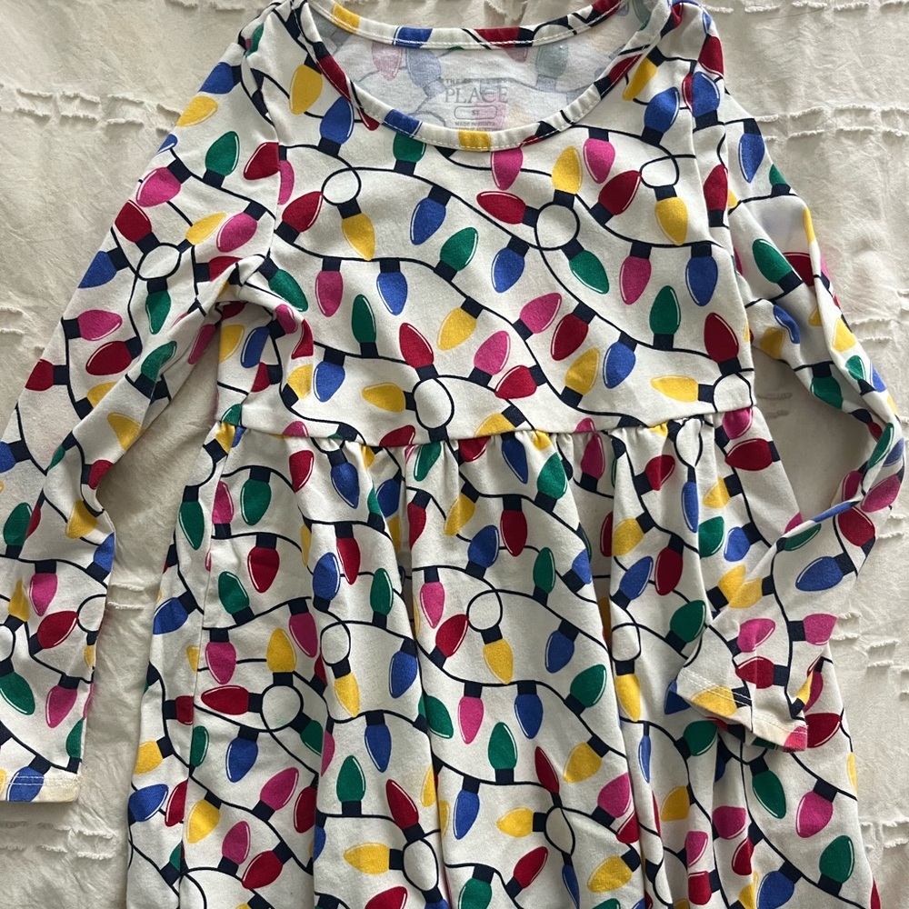 The Children's Place White Top with Multicolor Holiday Light Print